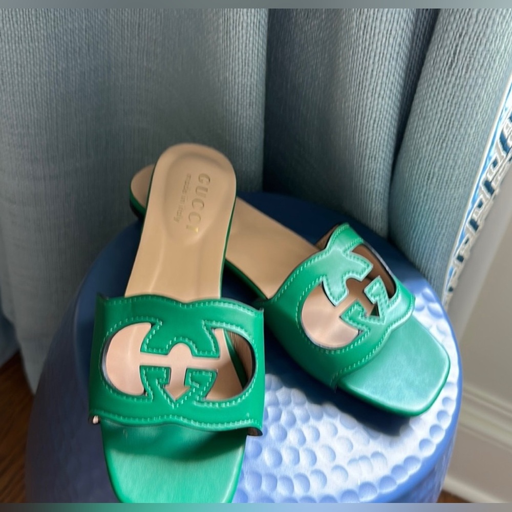 Green designer style slides
